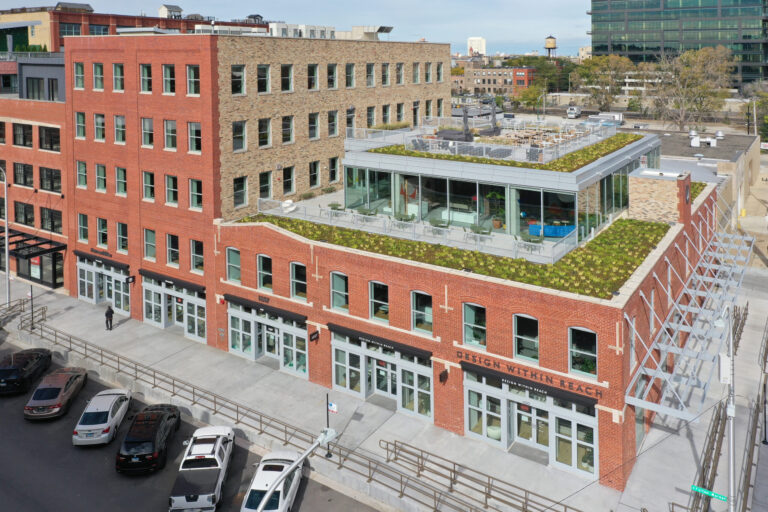 1100 W Fulton
