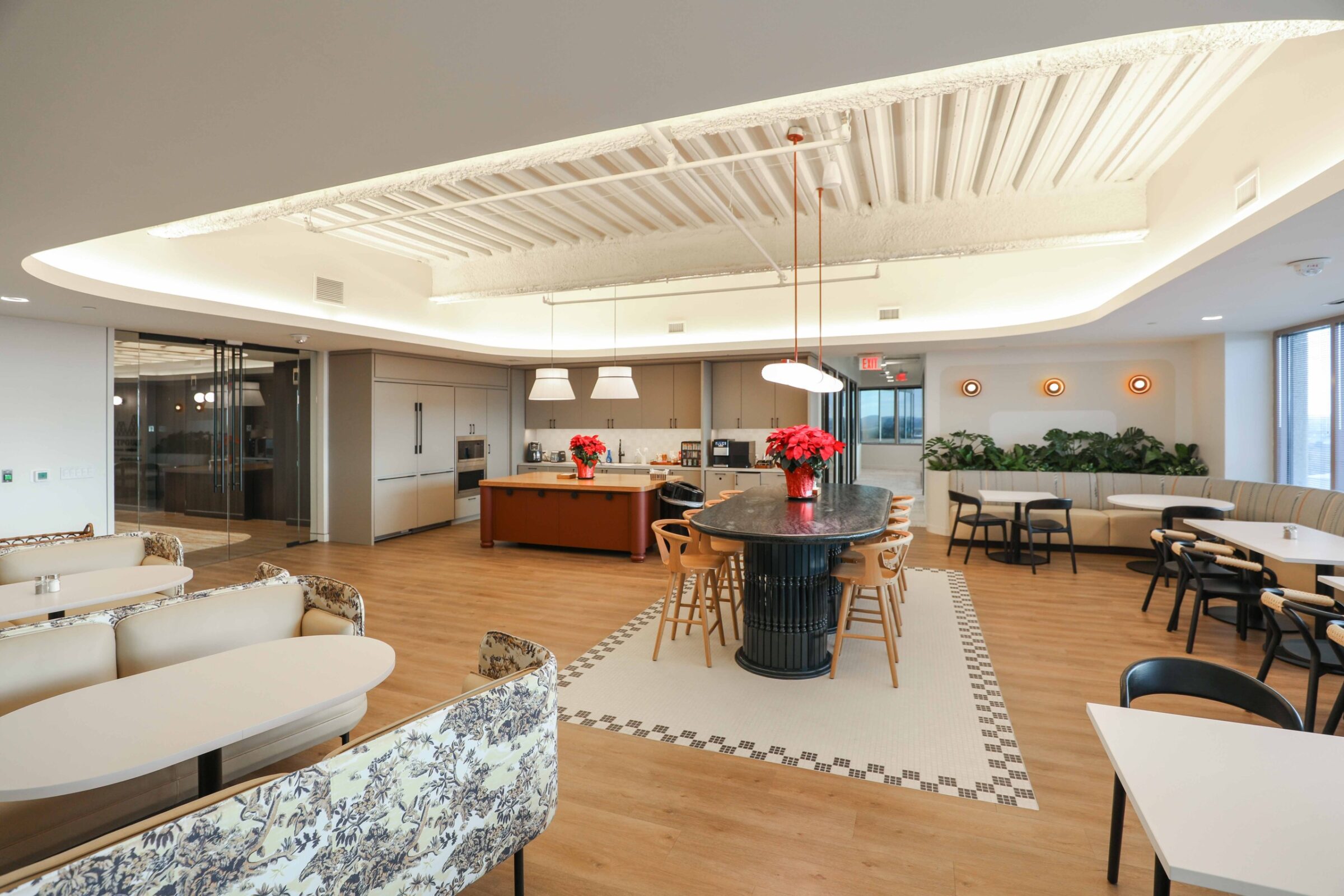 Skender Completes Multiple Office Interior Construction Projects at Keystone Crossing in Indianapolis